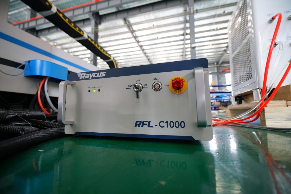 ម៉ាស៊ីនកាត់ដែកអ៊ីណុកដែកអាលុយមីញ៉ូមដែលមានគុណភាពខ្ពស់ 1000w 1500w 2000w 3kw cnc fiber laser cutting machine