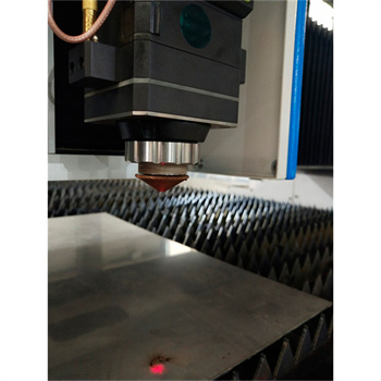សន្លឹកដែកអ៊ីណុក / ម៉ាស៊ីនកាត់ផ្ទះល្វែង 2kw សន្លឹកដែក 1000w CNC Fiber Laser Cutting Machine